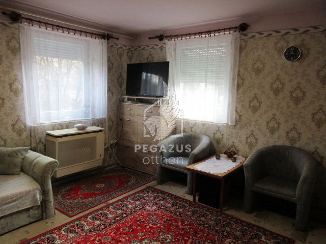 Eladó családi ház, Ózdon 15.9 M Ft, 2 szobás