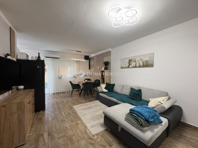 Eladó ikerház, Ócsán 78.5 M Ft, 3 szobás / költözzbe.hu