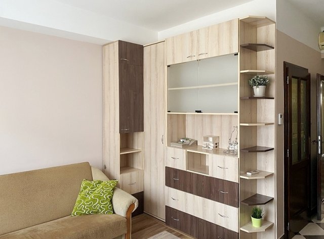 Kiadó panellakás, albérlet, Pécsett, Sándor utcában, 1 szobás