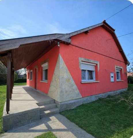 Eladó családi ház, Kunszentmiklóson 44.9 M Ft, 4 szobás