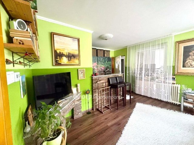 Eladó családi ház, Halászin 148.5 M Ft, 5 szobás