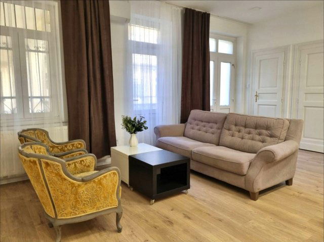 Kiadó téglalakás, albérlet, VIII. kerületben, Vajda Péter utcában