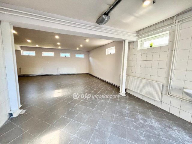 Eladó családi ház, Debrecenben 104.9 M Ft, 5 szobás