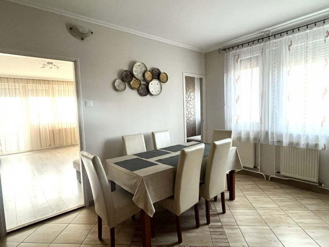 Eladó panellakás, Debrecenben 65 M Ft, 2+1 szobás