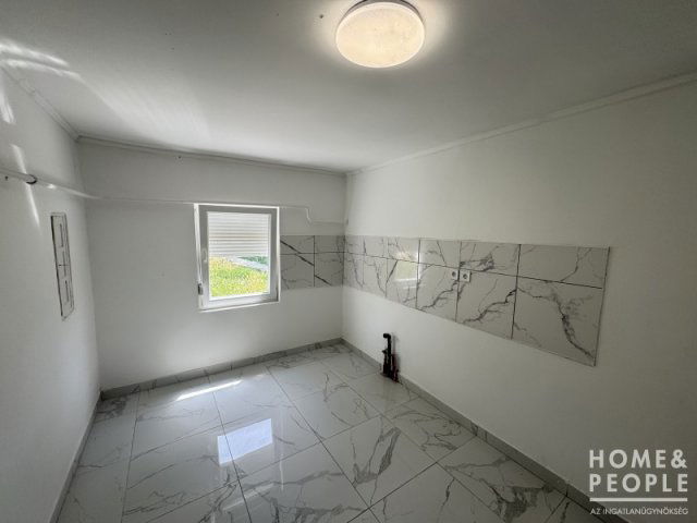 Eladó családi ház, Hódmezővásárhelyen 39 M Ft, 3 szobás
