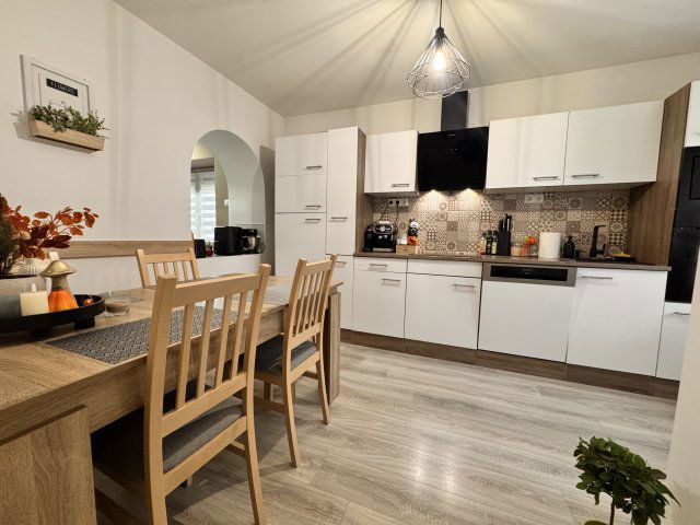 Eladó családi ház, Nagylengyelen 54 M Ft, 4 szobás