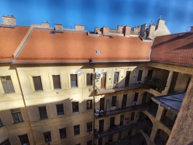 Eladó téglalakás, Budapesten, VIII. kerületben 84 M Ft, 2 szobás