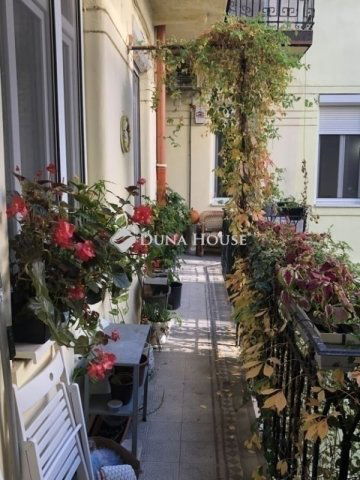 Eladó téglalakás, Budapesten, VIII. kerületben 108.5 M Ft