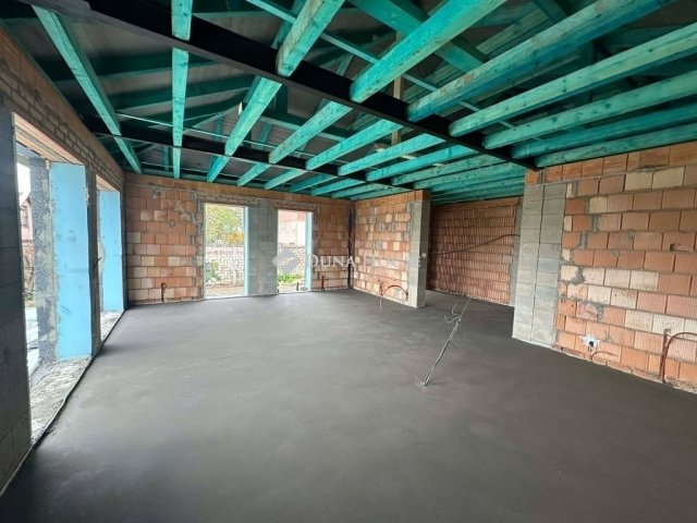 Eladó családi ház, Monoron 169 M Ft, 5 szobás