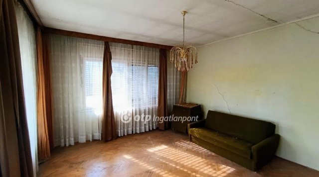 Eladó családi ház, Érden 55 M Ft, 3 szobás