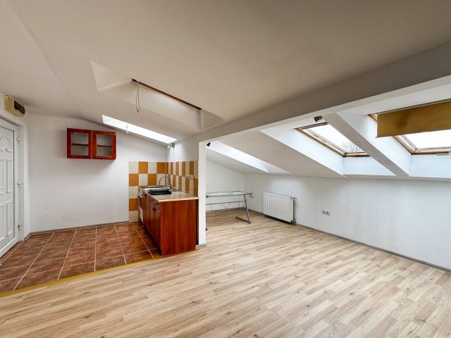 Eladó téglalakás, Mosonmagyaróváron 21.9 M Ft, 1 szobás
