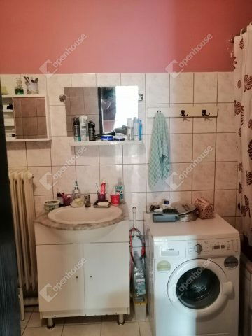 Eladó családi ház, Ácson 65 M Ft, 5 szobás