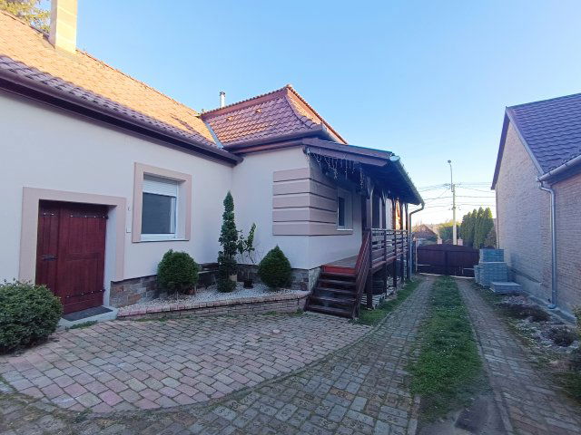 Eladó családi ház, Kapospulán 47.9 M Ft, 4 szobás