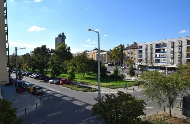 Eladó téglalakás, Debrecenben 55.9 M Ft, 1+2 szobás