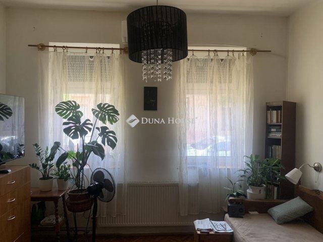 Eladó családi ház, Budapesten, XVIII. kerületben 74.99 M Ft