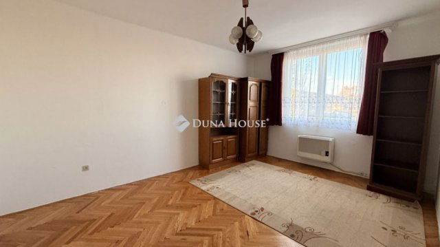 Kiadó téglalakás, albérlet, Győrött, Táncsics Mihály utcában