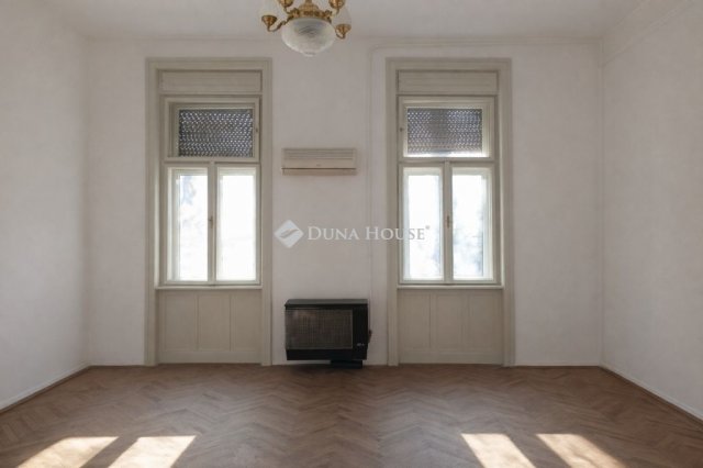 Eladó téglalakás, Budapesten, XVI. kerületben 64.9 M Ft