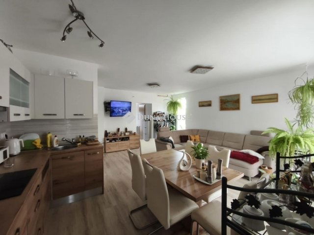 Eladó ikerház, Gödön 126 M Ft, 1 szobás / költözzbe.hu