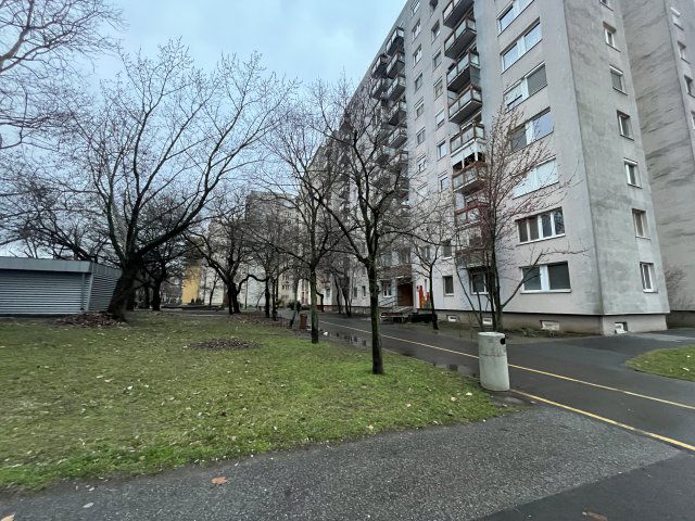 Eladó panellakás, Debrecenben 58.5 M Ft, 1+1 szobás