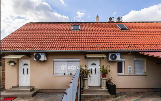 Eladó téglalakás, Gyömrőn 189 M Ft, 8+7 szobás