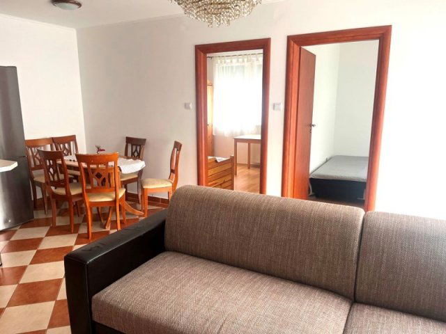 Kiadó téglalakás, albérlet, Pécsett 220 E Ft / hó, 2+1 szobás