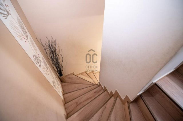 Eladó ikerház, Budapesten, XVIII. kerületben 125 M Ft, 4 szobás