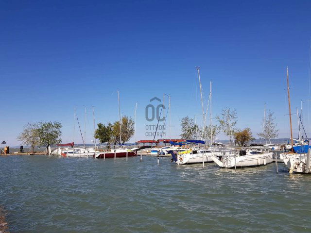 Eladó panellakás, Siófokon 84.9 M Ft, 3 szobás