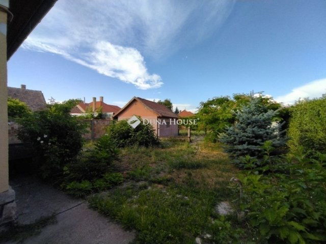 Eladó családi ház, Nagykátán 65 M Ft, 2 szobás