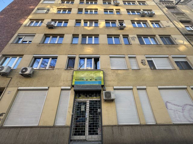 Kiadó üzlethelyiség, XI. kerületben, Karinthy Frigyes úton