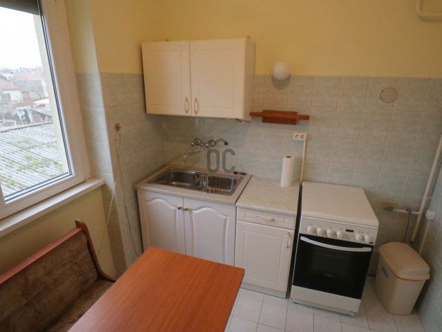 Eladó téglalakás, Kecskeméten 44.9 M Ft, 2 szobás