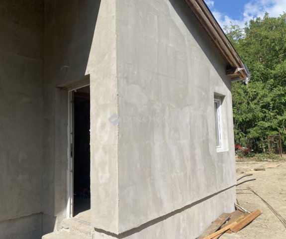 Eladó családi ház, Kiskunlacházán 35 M Ft, 1 szobás