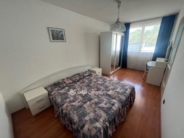 Eladó téglalakás, Szegeden 74.9 M Ft, 3 szobás