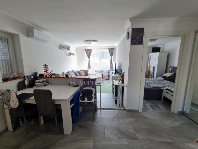 Eladó családi ház, Pázmándon 75.99 M Ft, 1+2 szobás