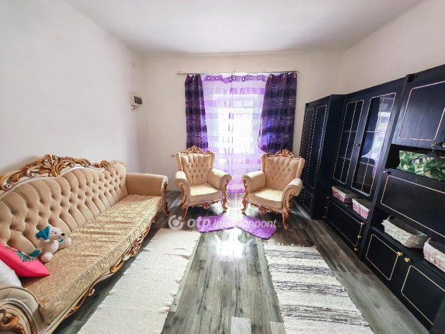 Eladó családi ház, Dömsödön 27.5 M Ft, 3 szobás