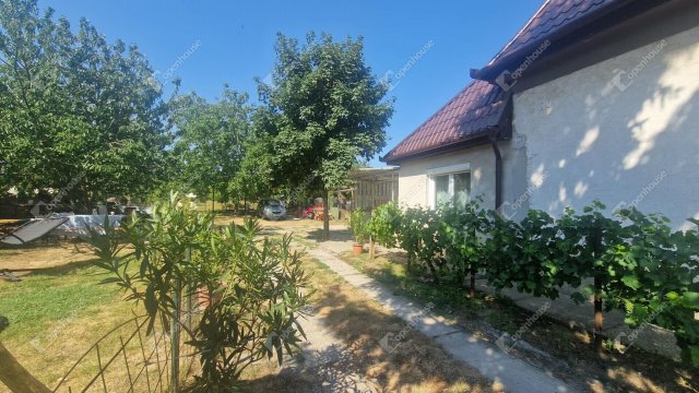 Eladó családi ház, Etén 37 M Ft, 3 szobás