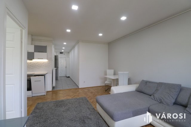 Kiadó téglalakás, albérlet, Szegeden 175 E Ft / hó, 2 szobás