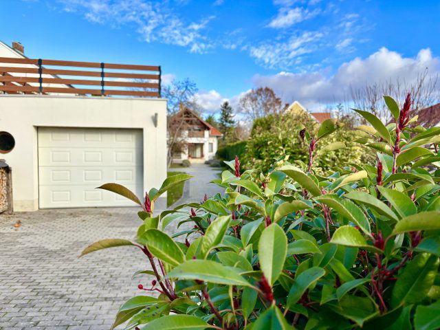 Eladó családi ház, Balatonfüreden 239.9 M Ft, 6 szobás