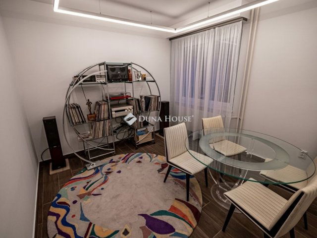 Eladó téglalakás, Budapesten, V. kerületben 114 M Ft, 3 szobás