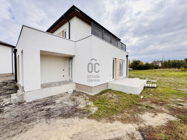 Eladó családi ház, Enesén 92 M Ft, 4 szobás