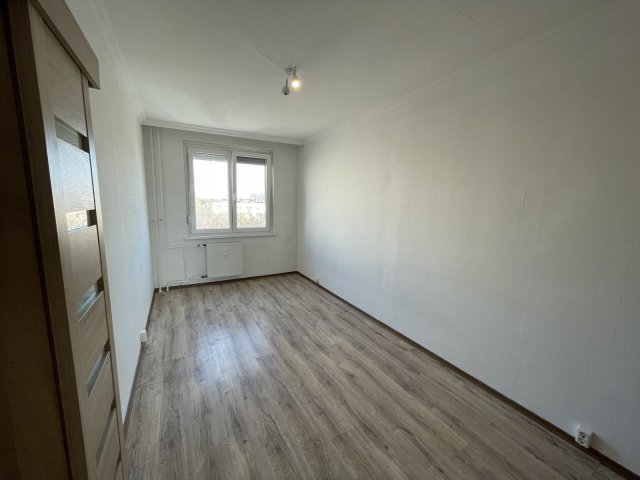 Eladó téglalakás, Nyíregyházán 52.4 M Ft, 1+2 szobás