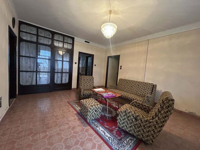 Eladó családi ház, Nagybajomban 43.6 M Ft, 3 szobás