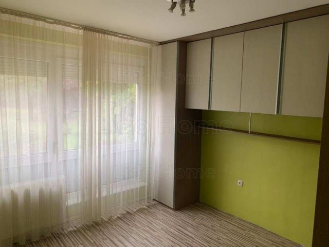 Kiadó panellakás, albérlet, Kaposváron 150 E Ft / hó