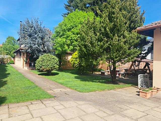 Eladó családi ház, Nyíregyházán 132.9 M Ft, 3+1 szobás