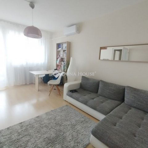 Eladó panellakás, Budaörsön, Lévai utcában 66.5 M Ft, 3 szobás