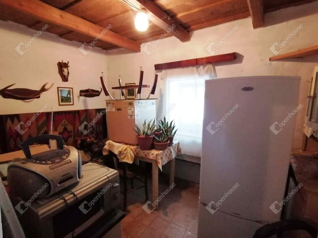 Eladó nyaraló, Pacsán 6.9 M Ft, 1 szobás / költözzbe.hu