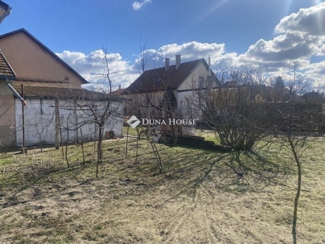 Eladó családi ház, Monoron 72 M Ft, 3 szobás