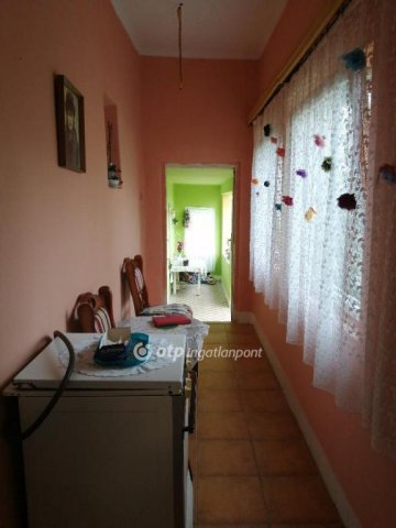 Eladó családi ház, Halmajugrán 17.5 M Ft, 3 szobás