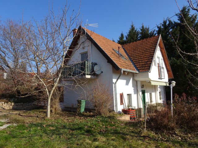Eladó nyaraló, Csopakon 104.9 M Ft, 5 szobás