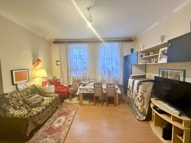 Eladó családi ház, Vecsésen 40 M Ft, 4 szobás