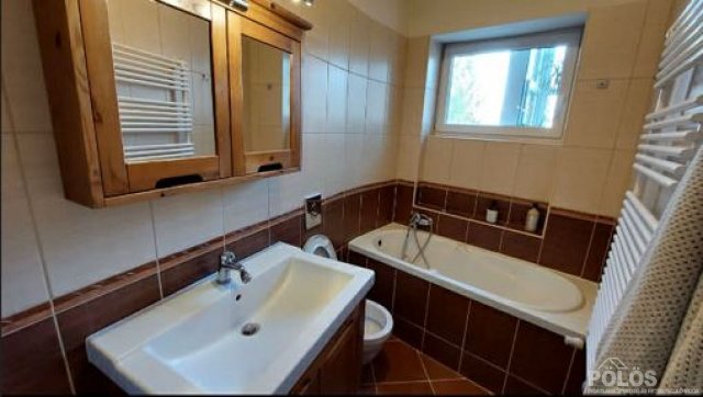 Kiadó téglalakás, albérlet, Béren 250 E Ft / hó, 4 szobás